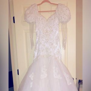 Bridal Warehouse Wedding Dress, size 3, Mermaid style.